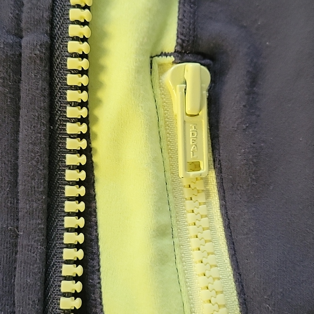 LULULEMON JACKET - Picture 12 of 12
